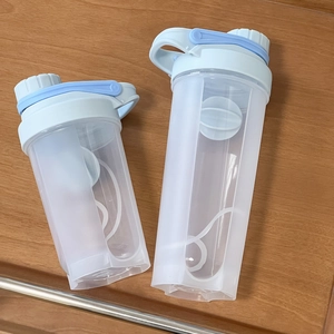 Fitness protein shaker bottles with measurements and portable handle in two sizes