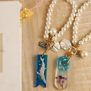 DIY heart bookmark silicone mold with hole for resin crafts and stationery accessories