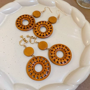 Bohemian Vintage Wood Hollow Round Dangle Earrings With Alloy And Stainless Steel For Women
