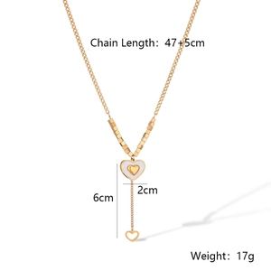 Detailed size chart for gold heart pendant necklace with chain measurements in centimeters