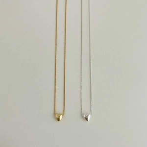 Minimalist 925 sterling silver heart pendant necklace in gold and silver finish