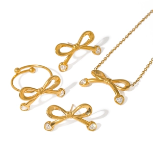 18k gold plated stainless steel jewelry set with bow and heart zircon stones
