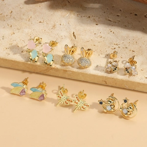 Minimalist Copper Zirconia Animal Stud Earrings For Women Vintage Gold Plated Enamel Bear Butterfly Earring Jewelry Gift