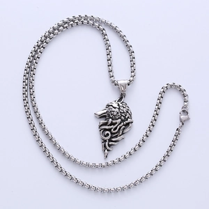 Retro punk wolf head pendant necklace for men in silver polished stainless steel finish