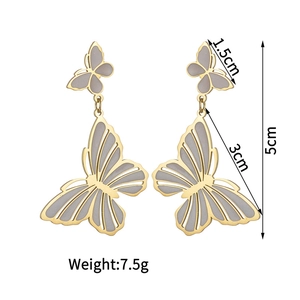 Vintage stainless steel butterfly tassel earrings in gold with 5cm length and 7.5g weight
