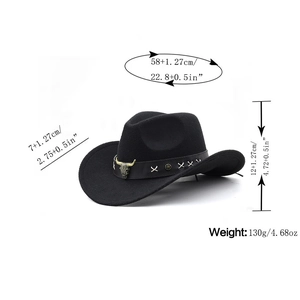 Western cowboy felt hat with bull head emblem and dimensions of 58cm circumference