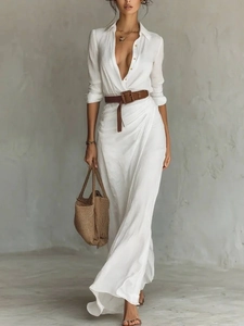 Elegantes weißes Hemdblusenkleid mit langen Ärmeln, braunem Gürtel und Falten für Damen