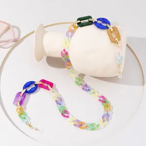 Catena per occhiali in acrilico colorato con anelli arcobaleno e passanti in silicone