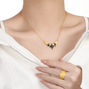 Irregular leaf necklace and hammered ring set in gold and black plated S925 silver