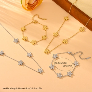 Daisy design stainless steel necklace and bracelet set in gold and silver finish