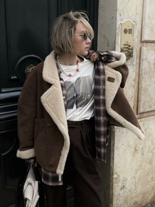 Veste vintage en peau lainée marron pour femme avec col en polaire et doublure chaude