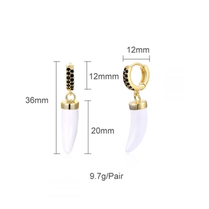 Detailed size measurement of gold chili earrings with black stones and white horn charms