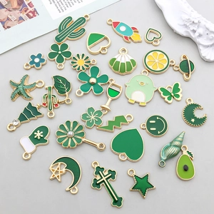 Ensemble de breloques en émail vert avec cactus et fleurs pour création bijoux