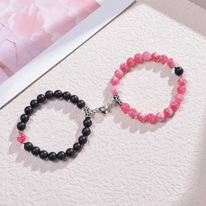 Bracelets de couple aimantés en forme de cœur avec perles noires et roses
