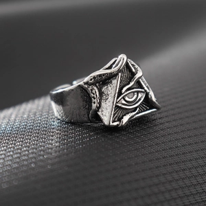 Retro punk God's Eye octopus ring in vintage silver finish with intricate engravings