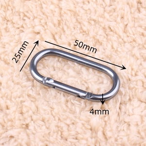 Detailed size specifications of black D-ring carabiner showing 50mm length and 4mm wire diameter