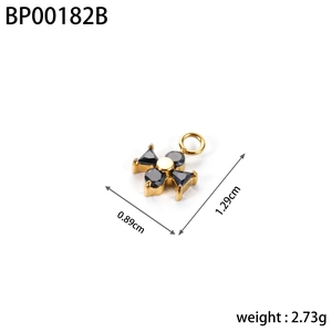 Detail showing dimensions of gold clover pendant with black zircon and dimensions