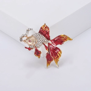Exquisite goldfish brooch with sparkling rhinestones and red yellow enamel finish