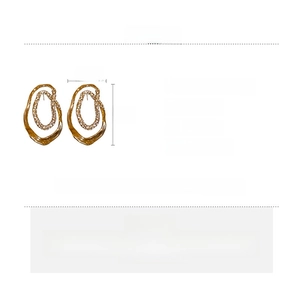 Detailed size and material specs for gold-plated hollow oval rhinestone earrings