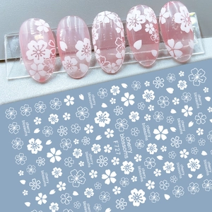 Autocollants à ongles fins fleurs de cerisier romantiques avec fleurs blanches et dorure