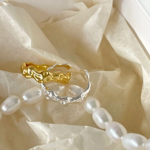 Minimalist S925 sterling silver irregular lava texture rings in gold and silver finish