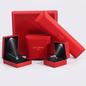 LED Jewelry Box Built-in Light Plastic Matte Finish Packaging For Engagement Proposal Ring Pendant Bracelet Necklace