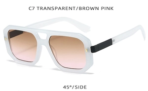 Detailansicht der transparent weißen geometrischen Sonnenbrille mit braun-rosa Gläsern