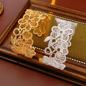 Vintage Hohlblume Manschette Armband Für Frauen Kupfer Breite Offene Armreif Retro Elegant Stil Verstellbar Handschmuck