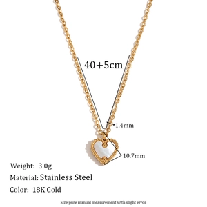 Élégant collier en acier inoxydable plaqué or 18 carats avec pendentif cœur en nacre