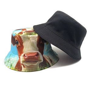 Wende-Anglerhut mit kreativem Kuhprint und schlichtem schwarzem Design für Sonnenschutz im Freien