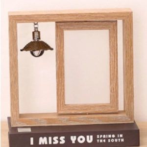 Rotating double-sided wooden photo frame with micro lamp and creative wood grain design
