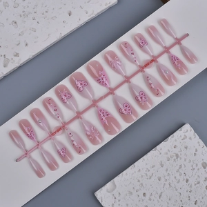Faux ongles amande avec nœuds, cœurs, imprimé léopard et perles, ensemble de 24 pièces