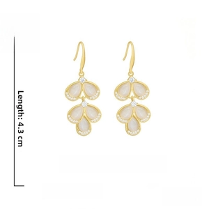 Detailed view of cat eye stone leaf earrings with dimensions of 4.3cm length and 1.5cm width