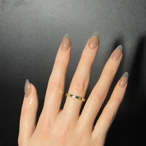 Press On Nails Almond Shape Solid Color Glossy False Nails Nude Coffee Brown Removable Manicure