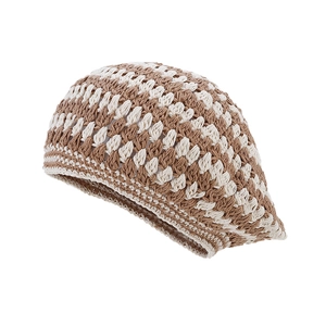 Béret évidé fait main au crochet avec texture patchwork diagonale marron et blanc