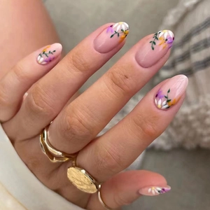 Floral Press On Nails Set Nude Pink Hand Painted Style Oval Almond Shape Artificial Fake Nails With Glue For Women Daily Wear