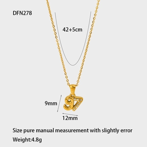 Détails du collier pendentif chiffre 97 doré avec longueur de chaîne 42+5cm et mesures