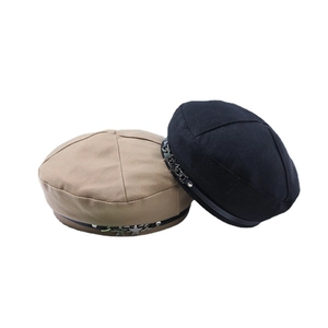 Retro Japanese style beret in khaki and black with star metal buckles for women