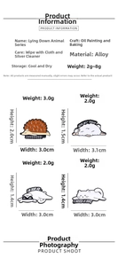 Detailed size chart showing dimensions for cute animal pins like hedgehog and cat