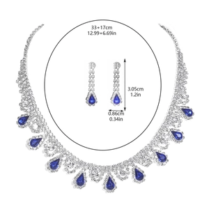 Spécifications détaillées des tailles pour le collier saphir et les boucles d'oreilles