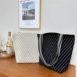 Knitted Tote Bag Women Large Capacity Polyester Shoulder Handbag Geometric Pattern Casual Minimalist Shopping Travel Bag