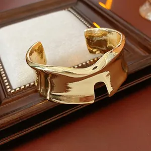 Bracelet Jonc Manchette Vague Irrégulière Alliage Minimaliste Brillant Ouvert Bijoux Mode Pour Femmes