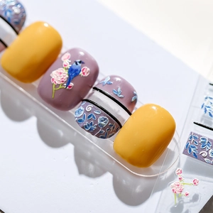 Stickers à ongles motif floral et oiseau avec texture 3D gaufrée en jaune et violet élégant