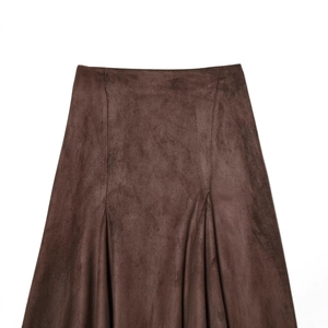 Modischer dunkelbrauner Wildleder-Midirock mit asymmetrischem Schnitt und feiner Textur