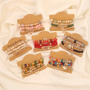 Layered Beaded Bracelet For Women Bohemian Butterfly Charm Alloy Acrylic Polymer Clay Elastic Multi-Strand Stackable Fashion Jewelry
