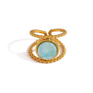 Vintage strukturierter zweischichtiger Goldring mit hellem blauem Naturstein