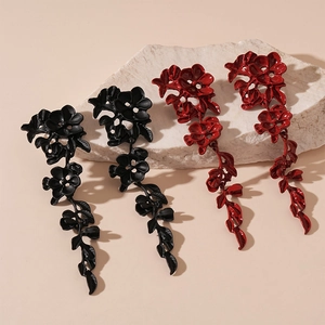Artistic oil-drop flower leaf tassel earrings in matte black and glossy dark red styles