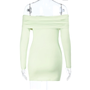 Robe mini moulante à épaules dénudées et manches longues en tricot vert menthe