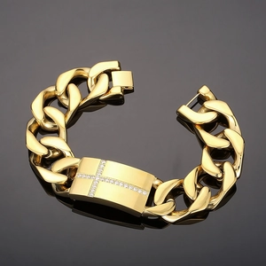Gourmette dorée pour homme avec plaque rectangulaire ornée d'une croix en zircone