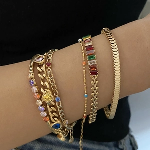 Bracelet En Acier Inoxydable Zircone Colorée Pendentif Coeur Chaîne Cubaine Épissage Bijoux Mode Femmes